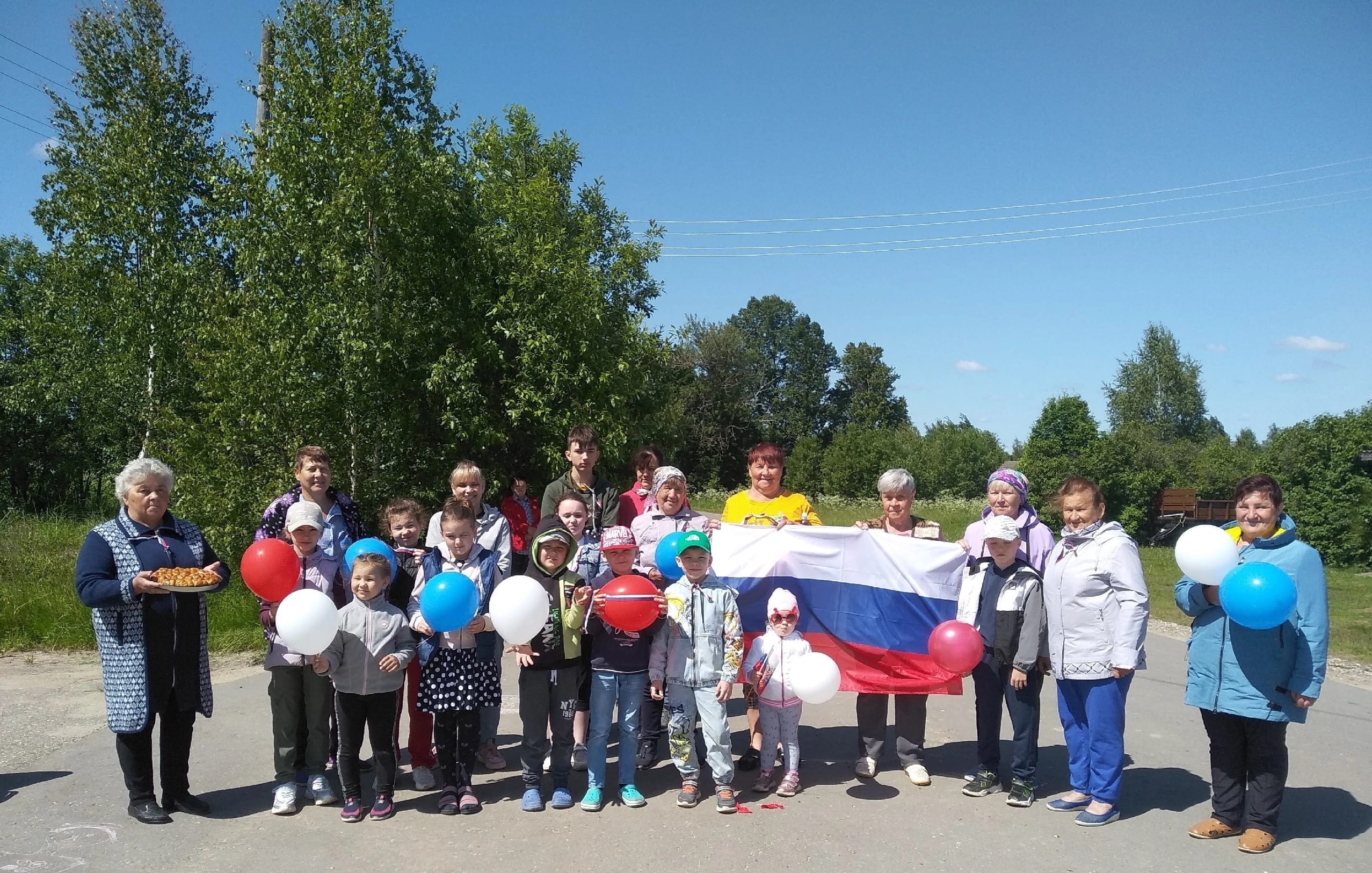 12 июня - ДЕНЬ РОССИИ.